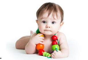 2岁宝宝吃哈密瓜视频,萌态十足引网友热议  第1张