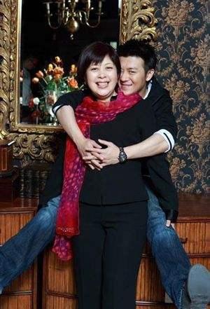 李小婉吃瓜视频,揭秘娱乐圈幕后故事 第3张 李小婉吃瓜视频,揭秘娱乐圈幕后故事 第3张