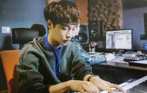 张艺兴上网吃瓜事件视频,视频曝光引发热议  第3张