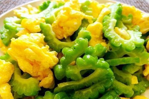 凉瓜可以油炸吃吗视频,美味与健康的完美结合 第2张 凉瓜可以油炸吃吗视频,美味与健康的完美结合 第2张