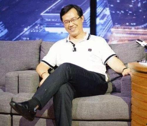 卓伟说吃瓜视频,吃瓜视频背后的真相与内幕  第2张