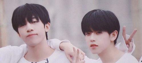 看别人亲吻吃瓜视频,甜蜜瞬间引发网友热议  第2张