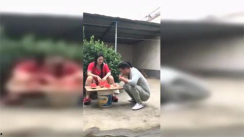 地摊吃瓜不给钱视频,一场引发热议的街头冲突  第3张